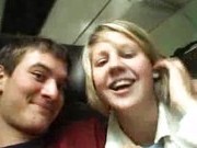 Смелая пара устроила оральный секс в поезде